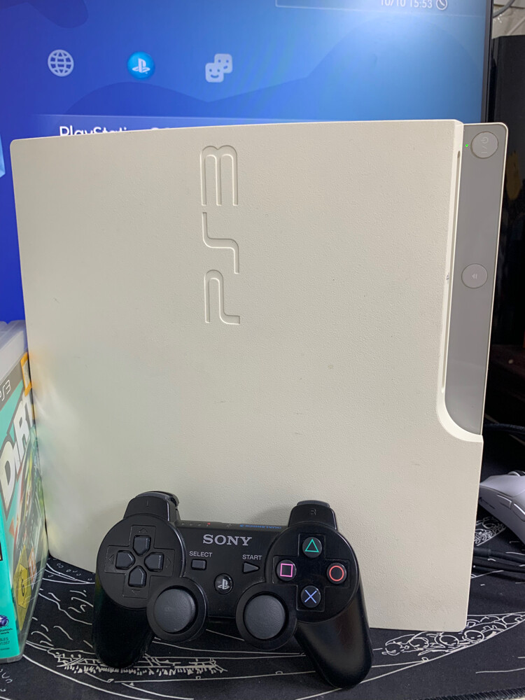 White ps3 - 1