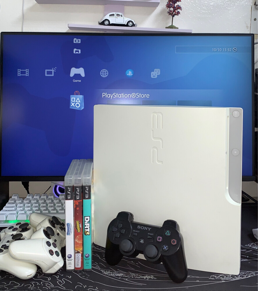 White ps3 - 7