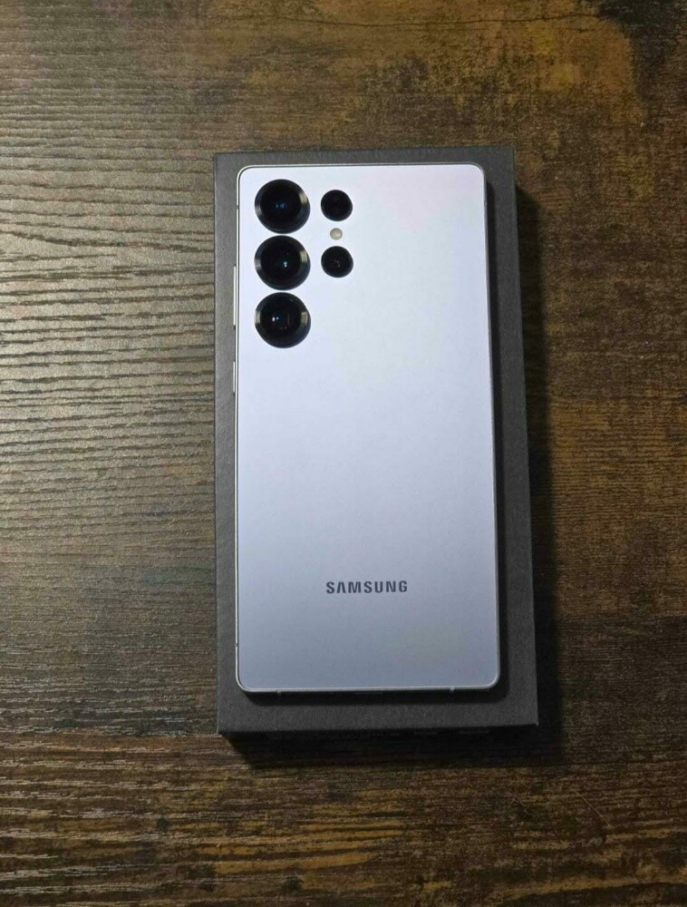 SAMSUNG S25 ULTRA, 12gb Ram, 256gb - 8