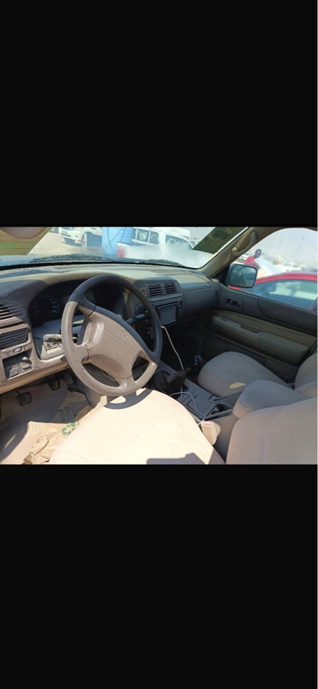 Nissan 1999 - 4