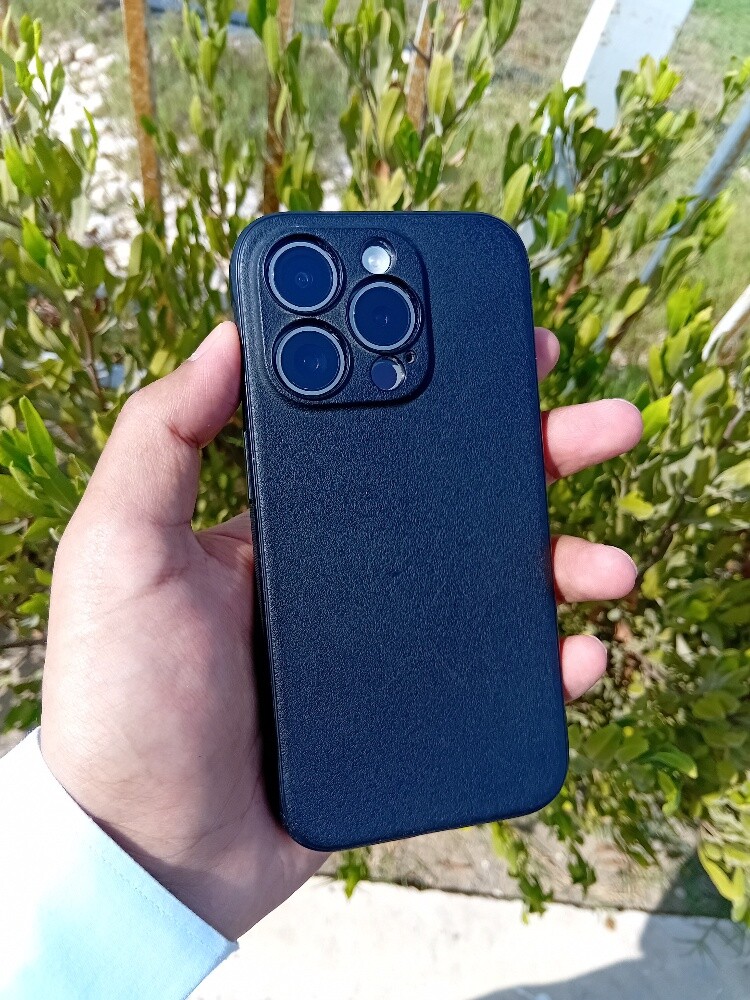 iPhone 15 Pro 128gb - 8