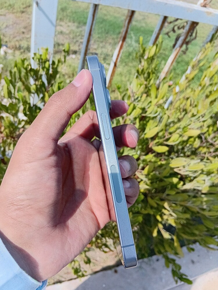 iPhone 15 Pro 128gb - 4