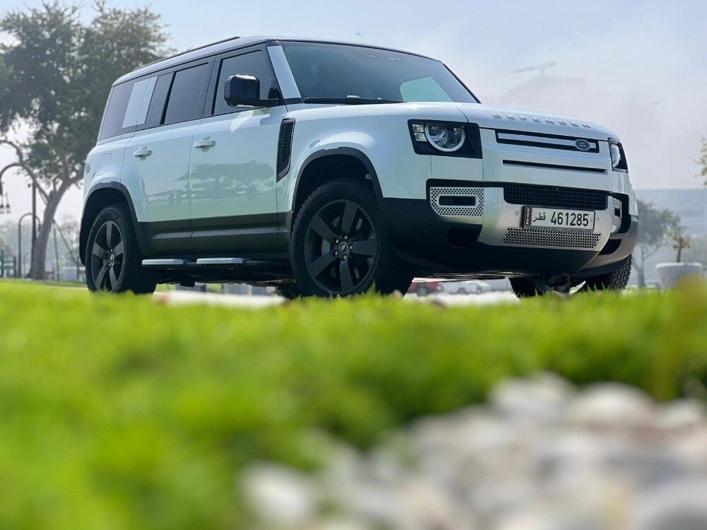 Land Rover Defender - 2