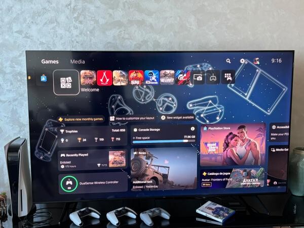 SONY PS5 DISC EDITION + 3 CONTROLS - 3