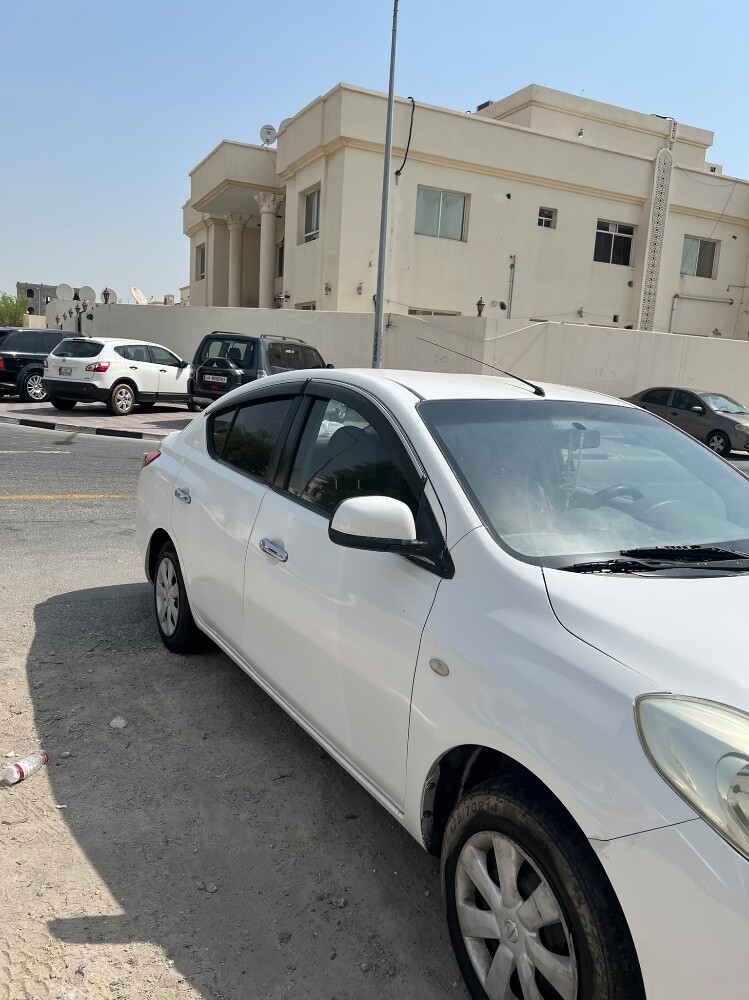 nissan sunny 2013 - 6