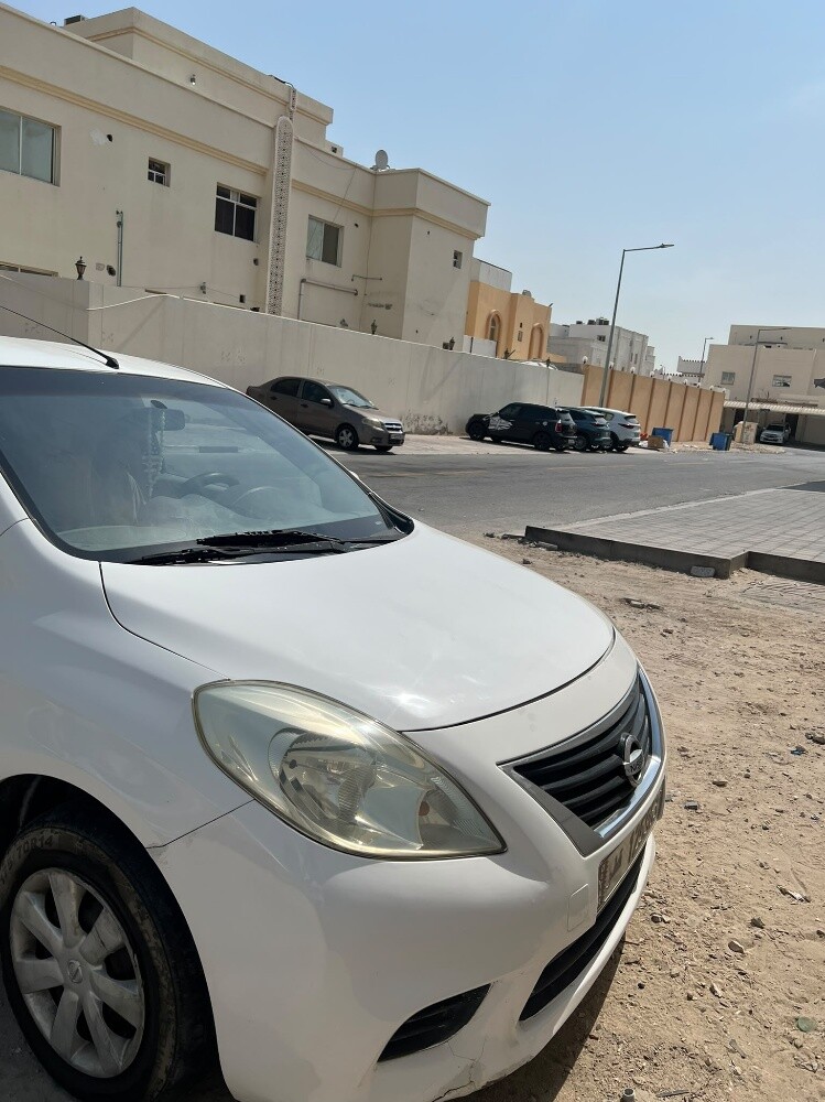 nissan sunny 2013 - 7