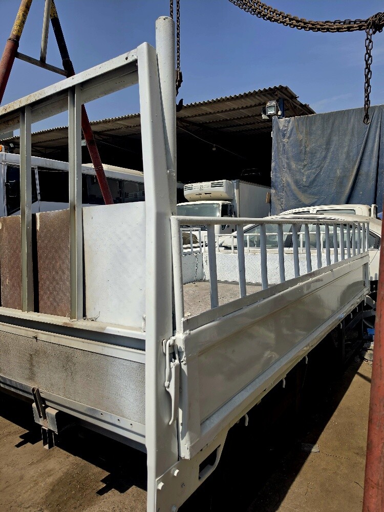 mitsubisi canter body for sale - 2