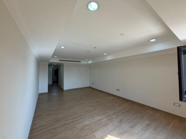 MARINA VIEW 1BHK-PORTO ARABIA ,GYM - 8