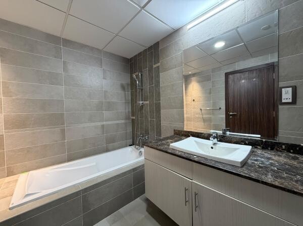MARINA VIEW 1BHK-PORTO ARABIA ,GYM - 11