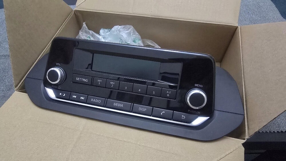 Original Nissan radio head unit - 2