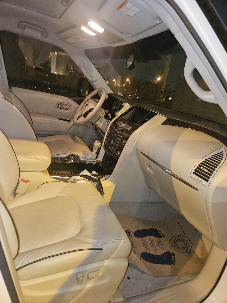 nissan patrol Platinum SE - 6