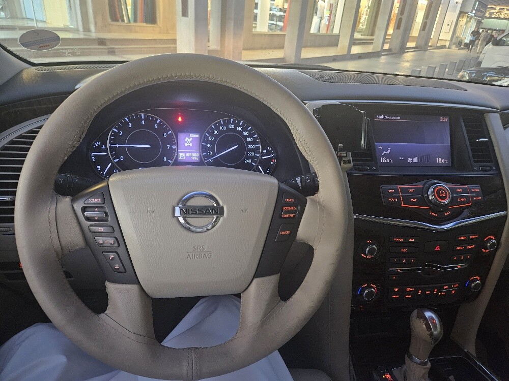 nissan patrol Platinum SE - 10