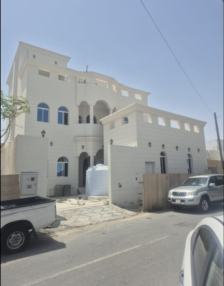 للإيجار فيلا بمعيذر - 4