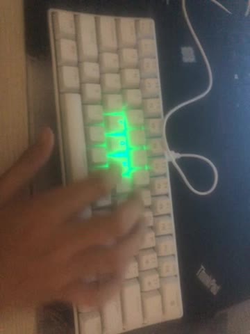 كيبورد ميكانك مع ضوء ار جي بي - 1