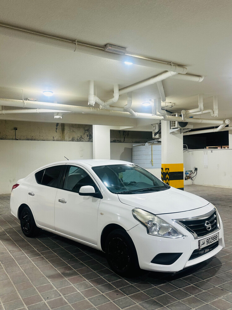NISSAN SUNNY 2016 - 1