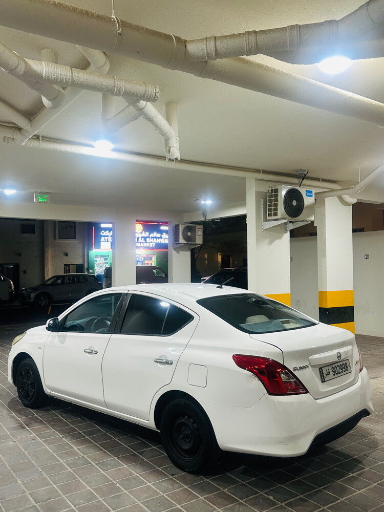 NISSAN SUNNY 2016 - 5
