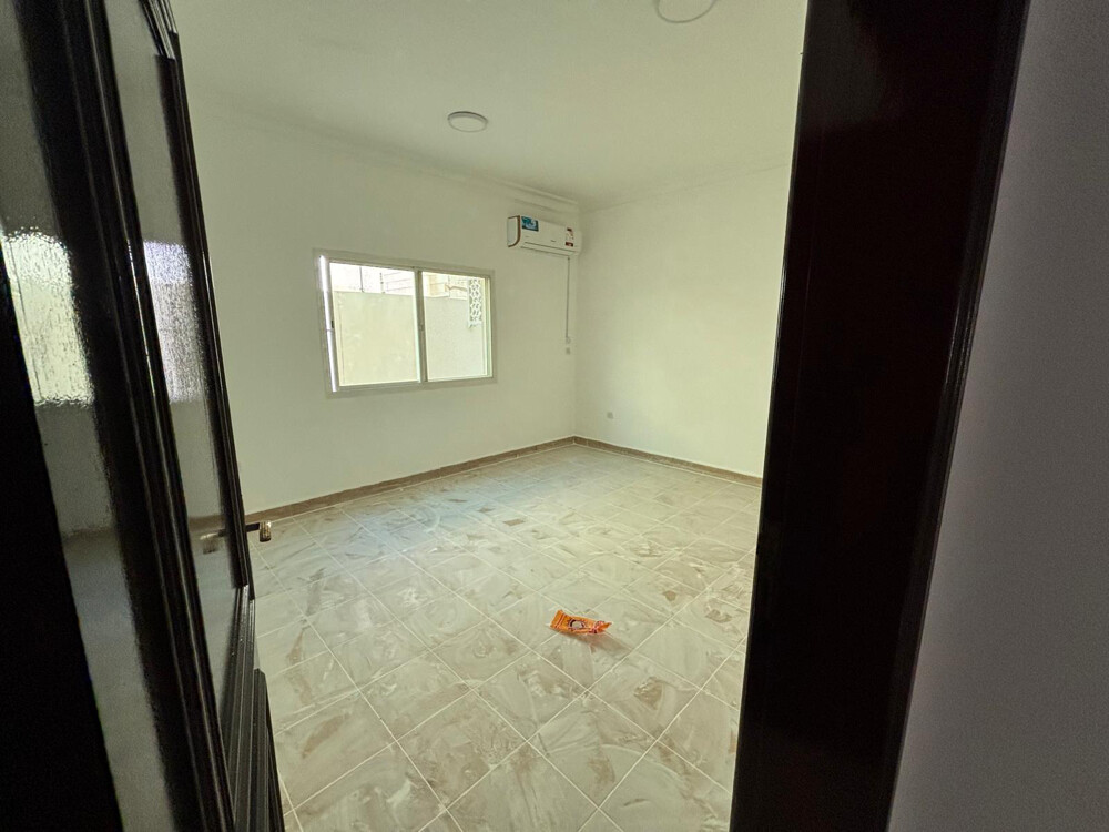 excellent 5BR villa in Al gharafa - 9