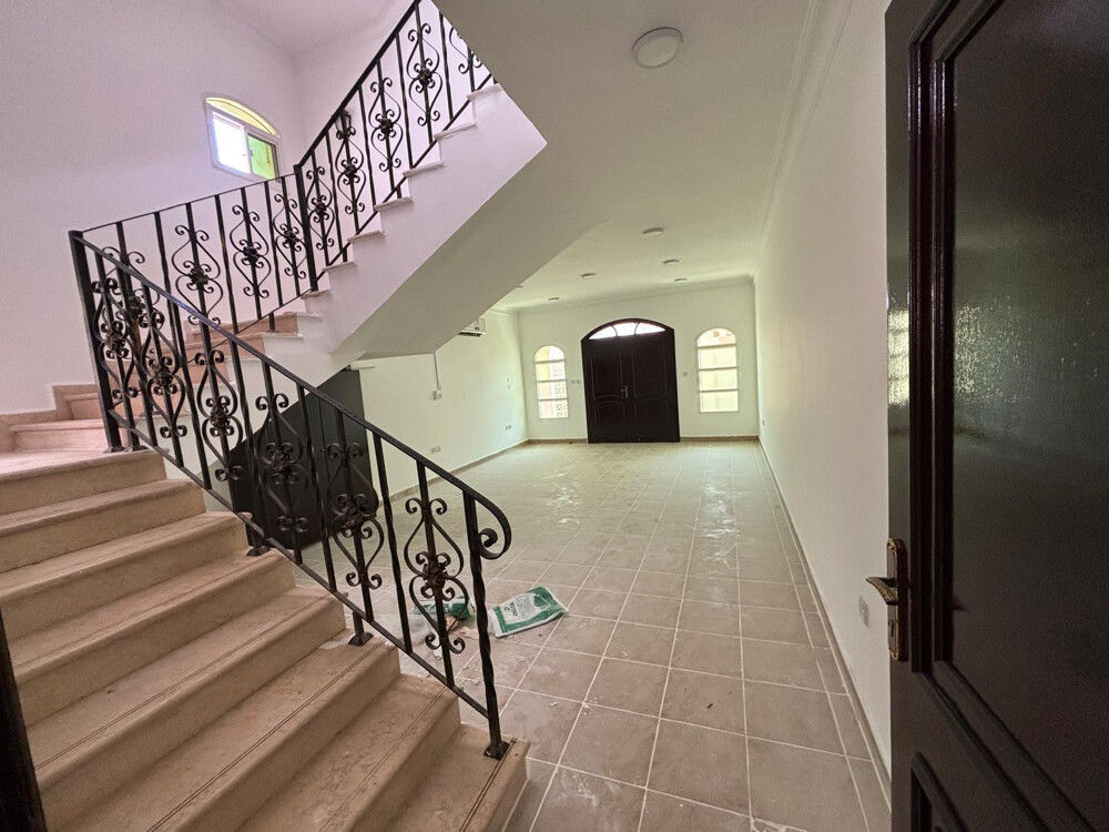 excellent 5BR villa in Al gharafa - 8