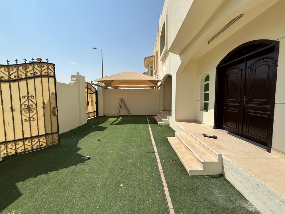 excellent 5BR villa in Al gharafa - 7