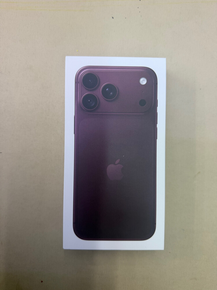 IPhone 18 Pro Max 256 BLCK&BURGUNDY - 3