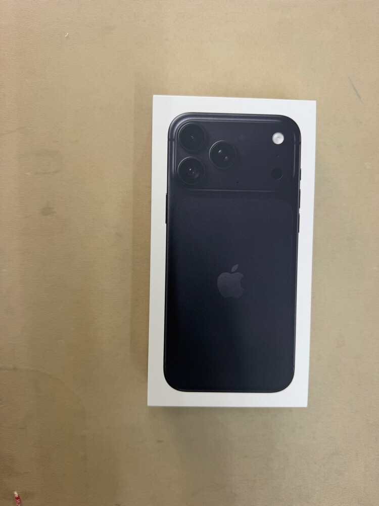 IPhone 18 Pro Max 256 BLCK&BURGUNDY - 1