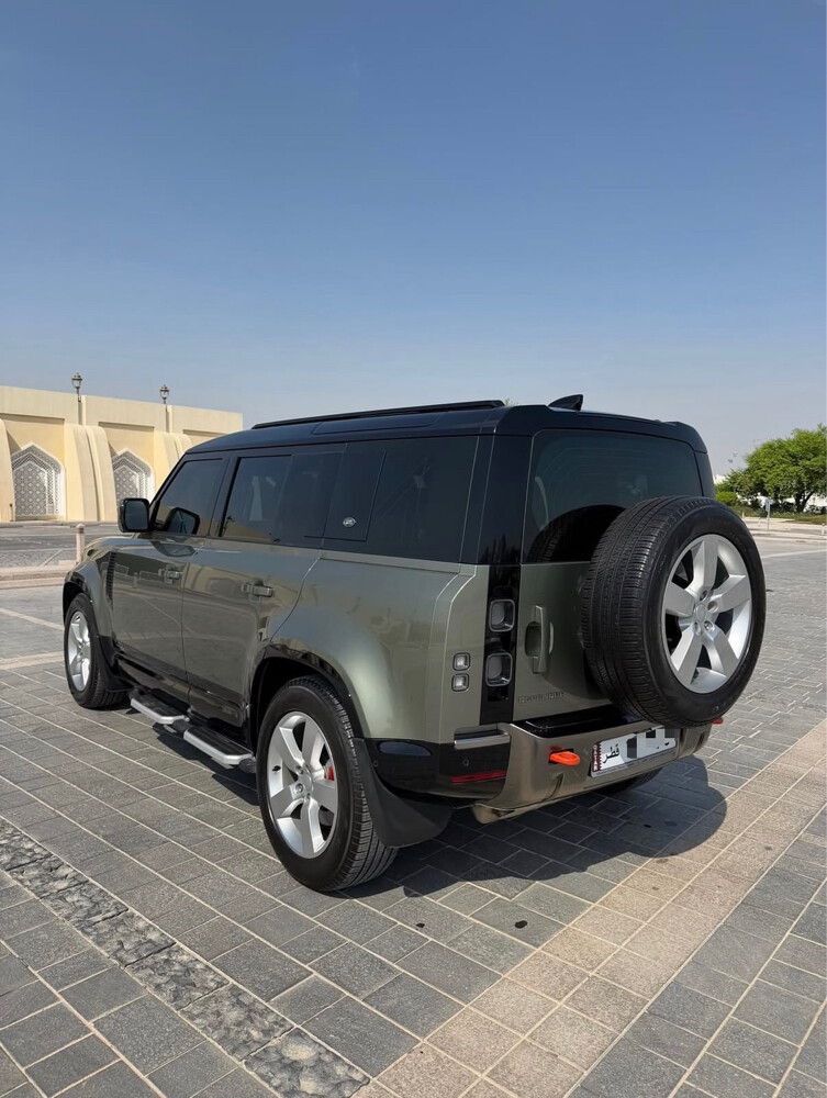 Defender X 2023 low mileage - 1