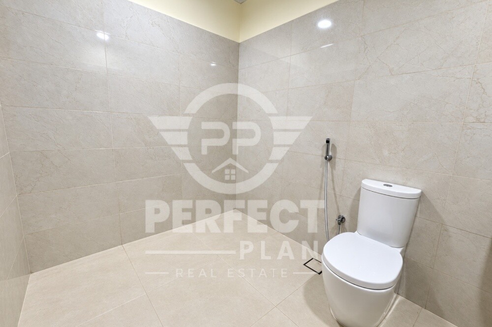 2BHK FURNITURE in Umm Ghuwailina - 7