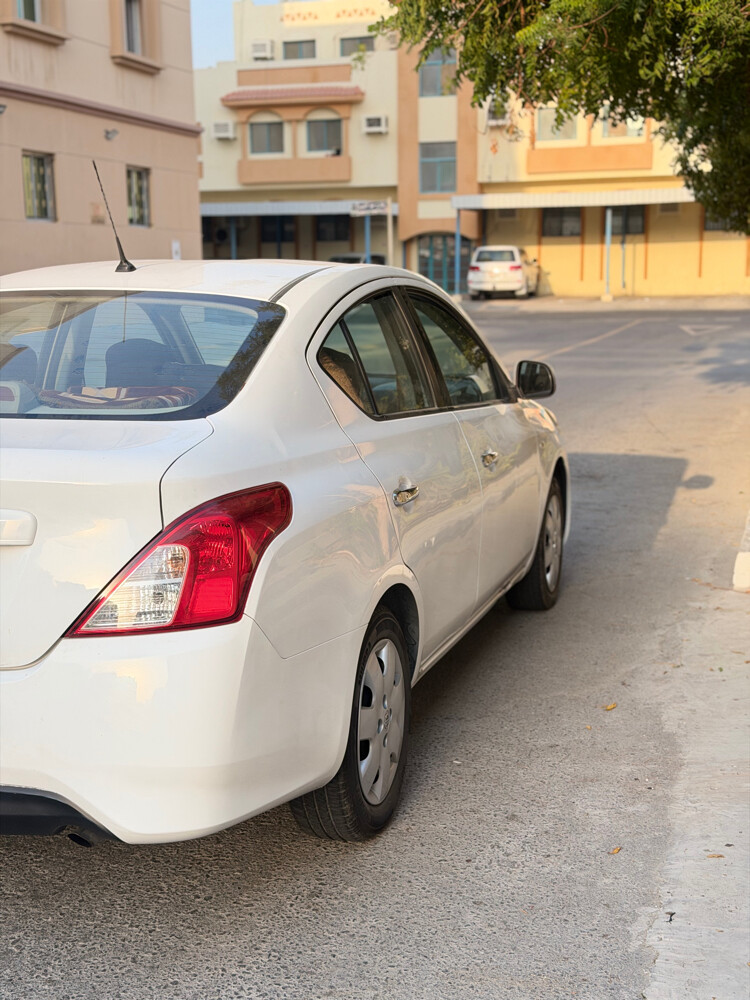 Nissan Sunny 2021 - 5