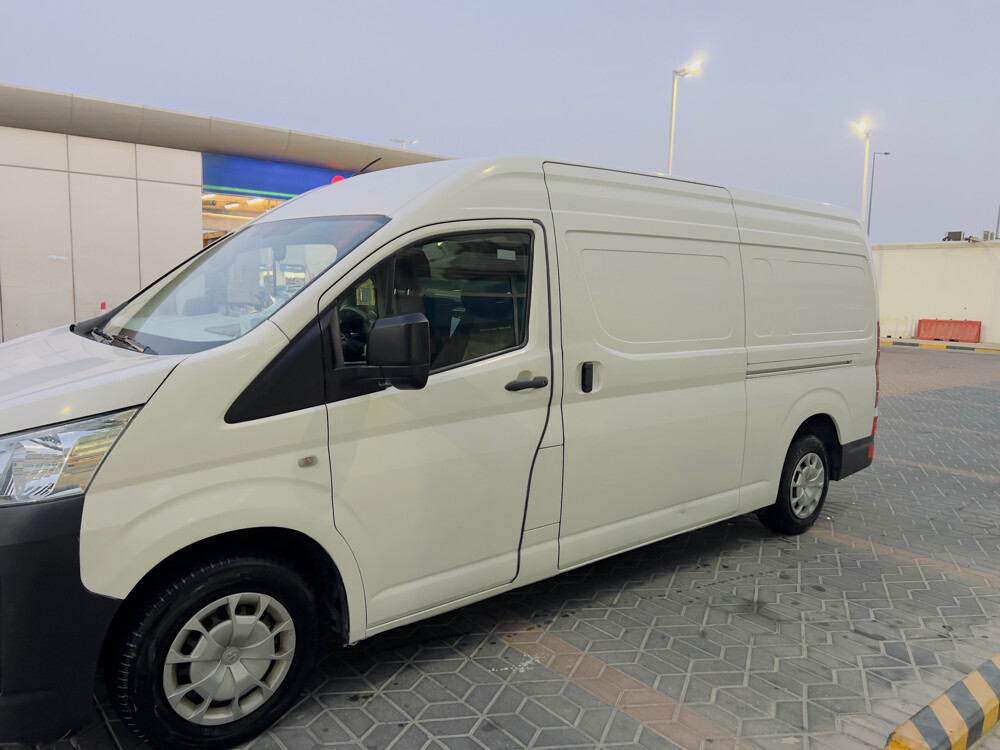 Toyota hiace  - 2