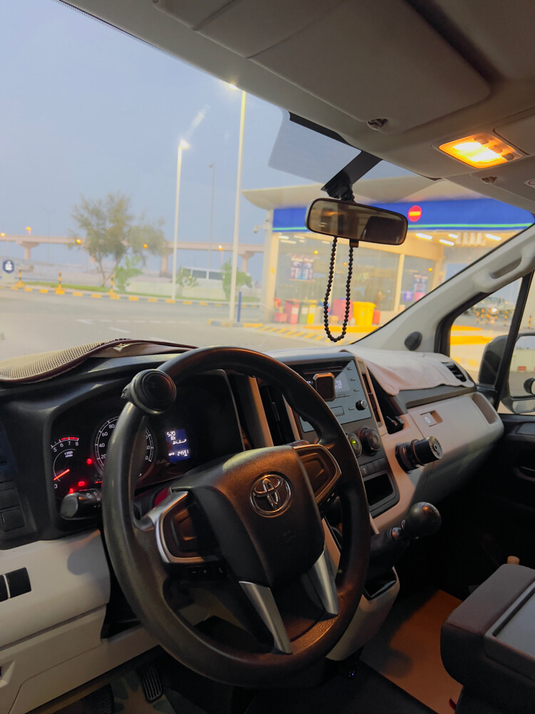 Toyota hiace  - 9