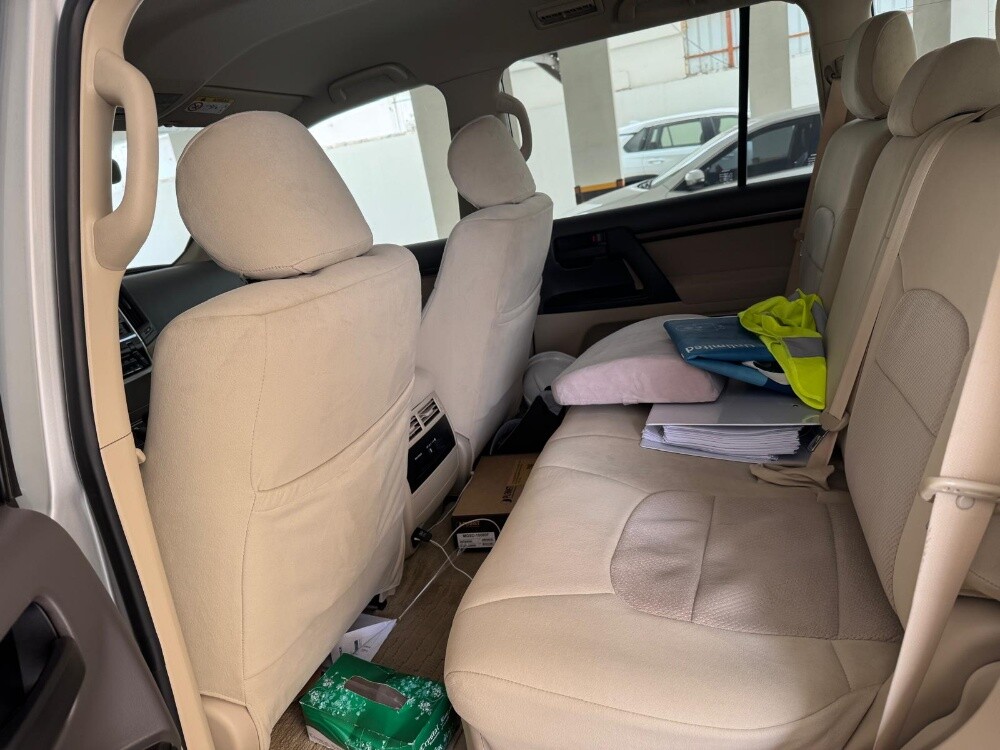 Toyota Land Cruiser GXR V6 - 5