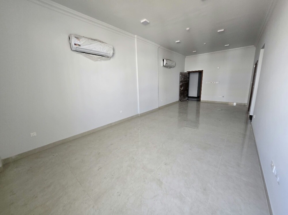 brand new 3 Bhk / Duhail - 5
