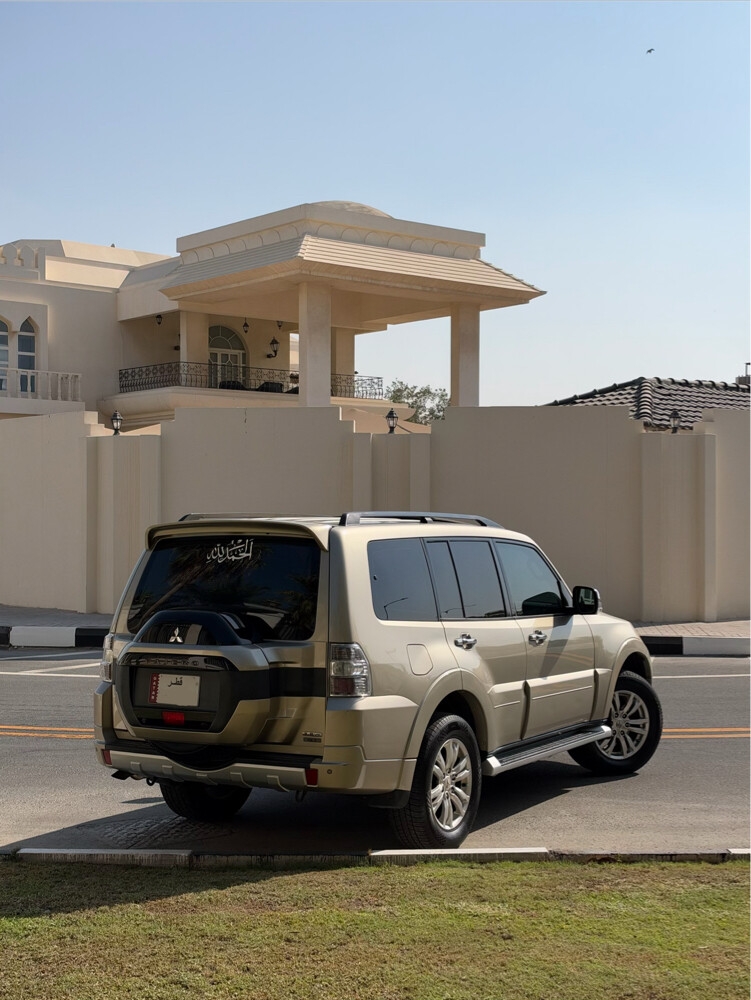 2018 Pajero 3.8 full option - 4