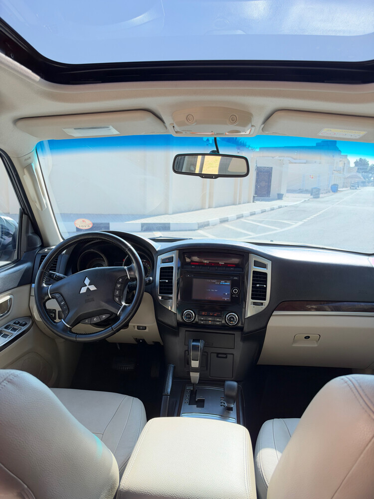 2018 Pajero 3.8 full option - 8