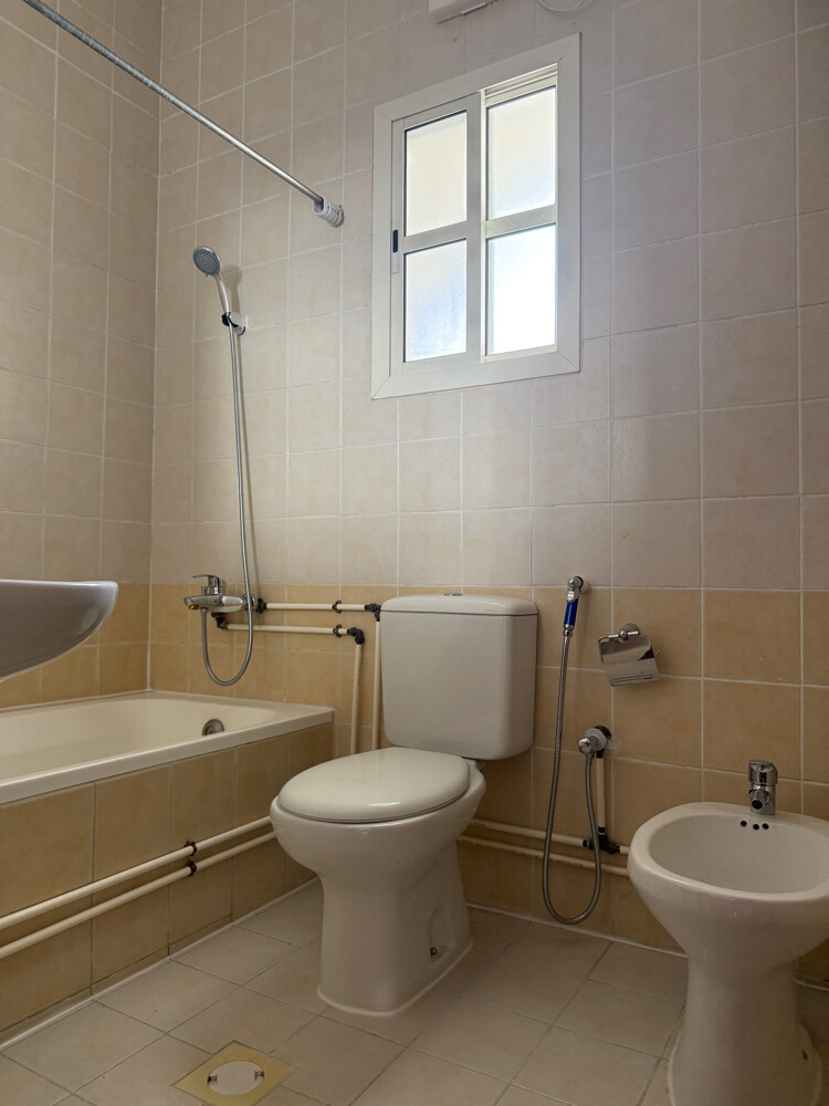FAMILY APARTMENT (3 BHK), BIN OMRAN - 7