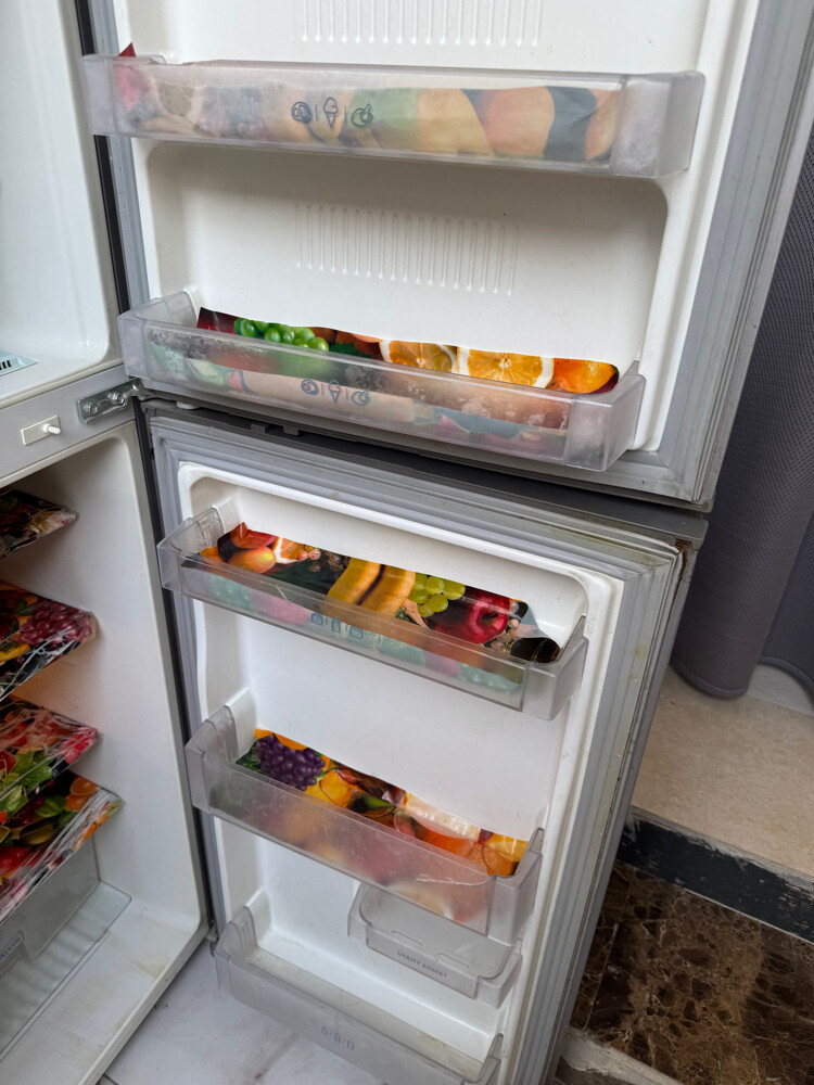 ثلاجة ممتازه - 3