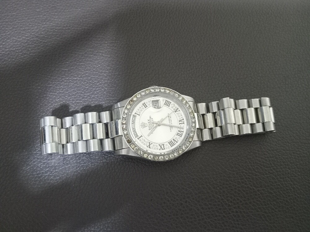 watch - 2