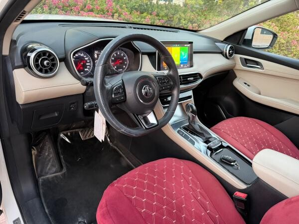 MG HS 2023 2.0L - 9
