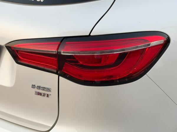 MG HS 2023 2.0L - 11