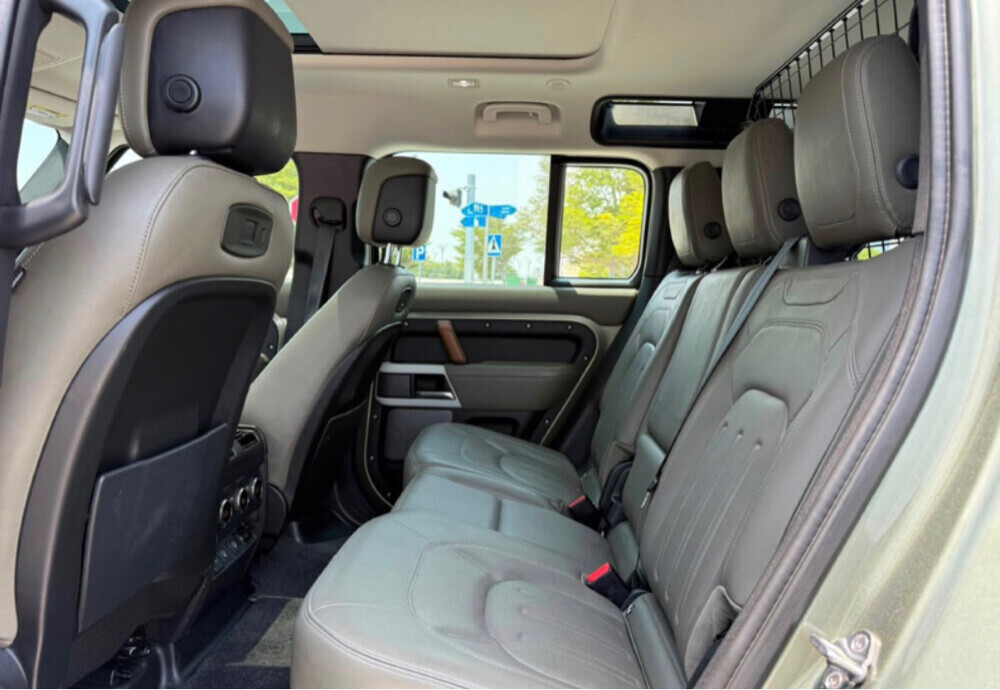 defender 110 HSE 2021 - 12
