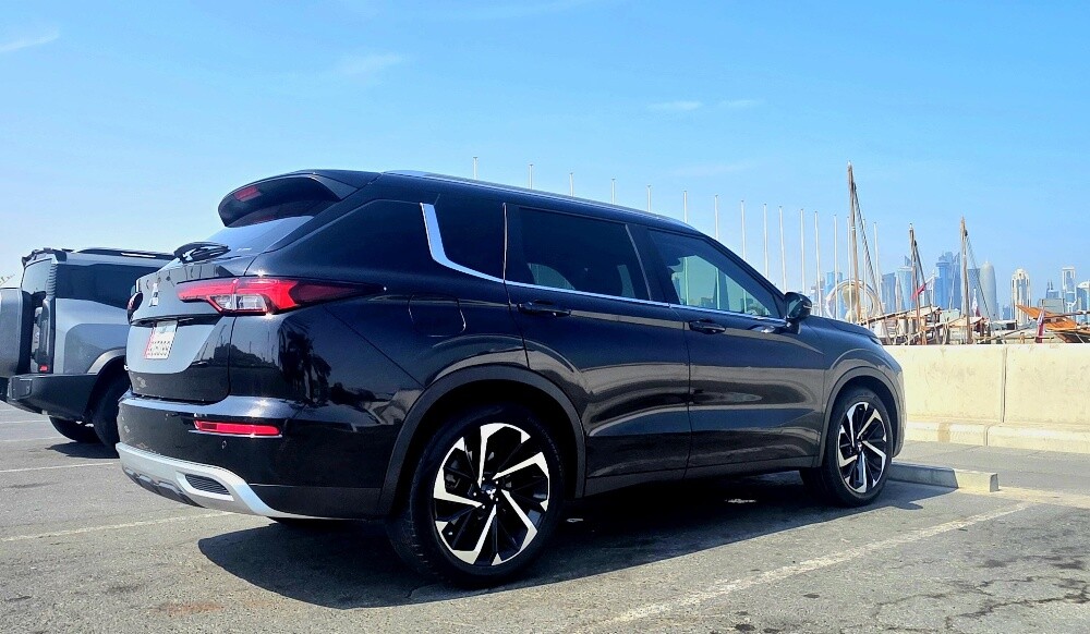 MITSUBISHI OUTLANDER SINGLE OWNER - 5