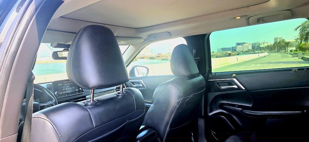 MITSUBISHI OUTLANDER SINGLE OWNER - 9