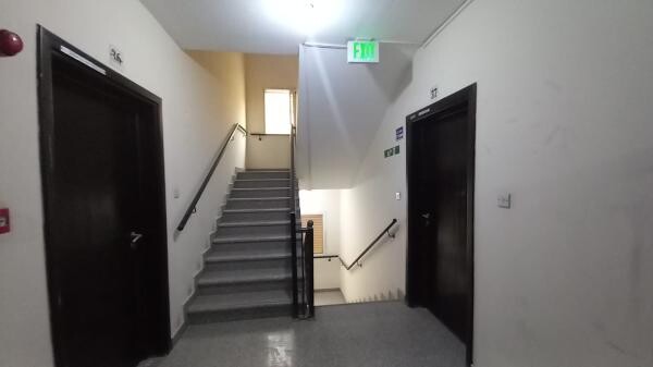 Offices 4 rent Gharafa 3 bhk - 5