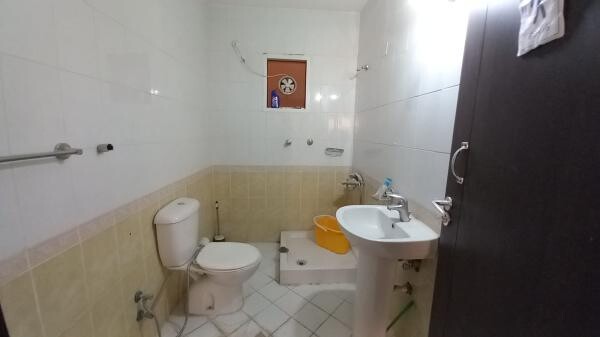 Offices 4 rent Gharafa 3 bhk - 11