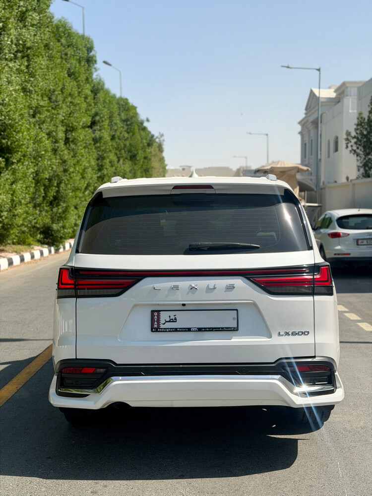 LEXUS LX600.MODEL : 2022. - 2