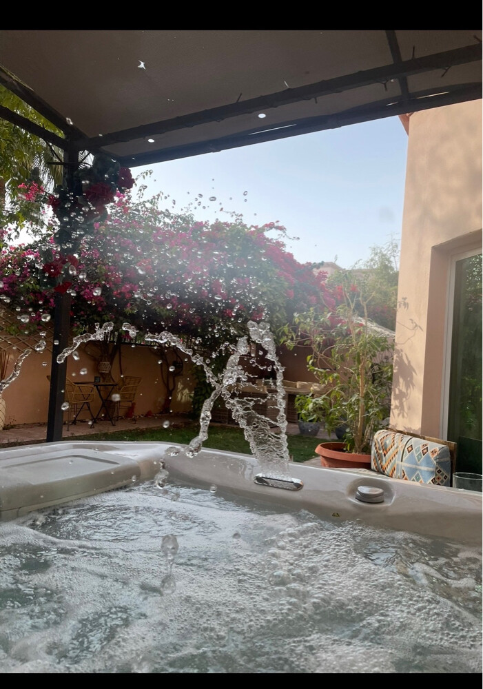 Hot tub - 3