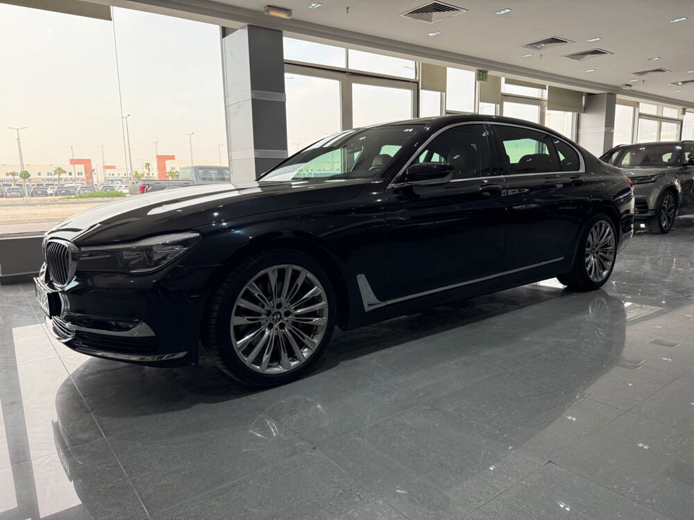 بي ام 730 - 2