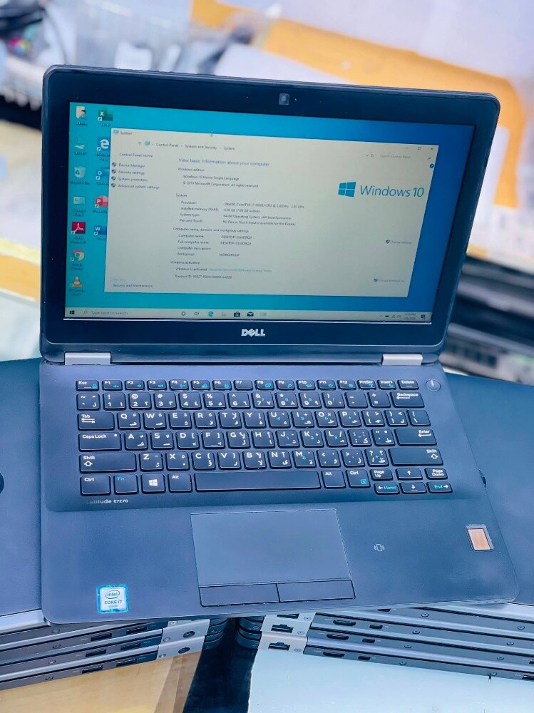 Dell Latitude 7270 – Core i7
Int - 2