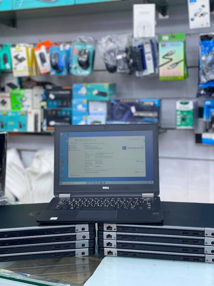 Dell Latitude 7270 – Core i7
Inte - 4