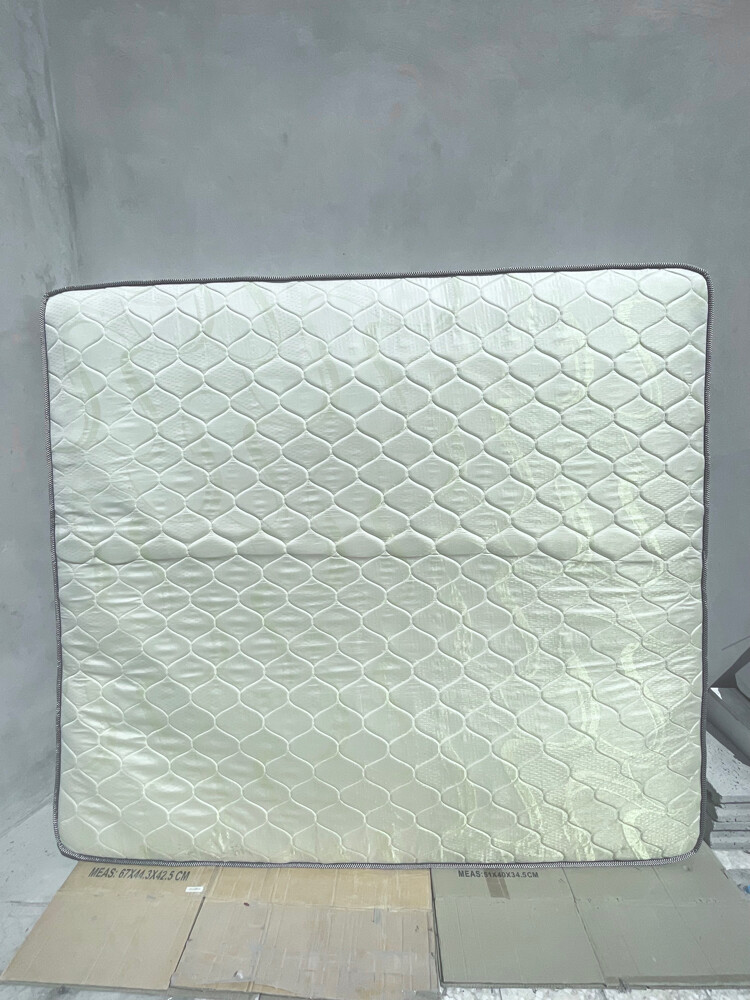mattress good condition for Sale - 1